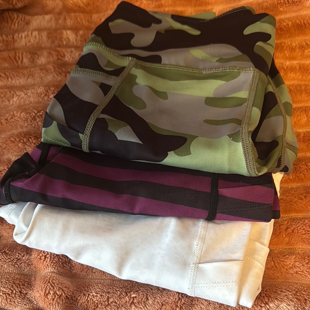 ZYIA Pocket Light n Tight Leggings 7/8 Length Size 6-8